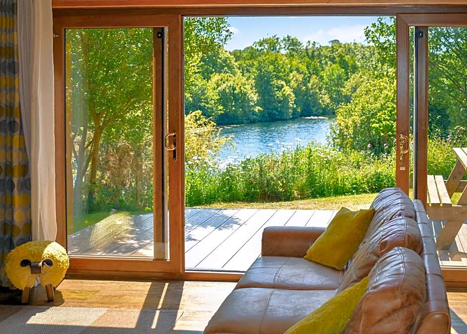 Anglesey Lakeside Lodges
