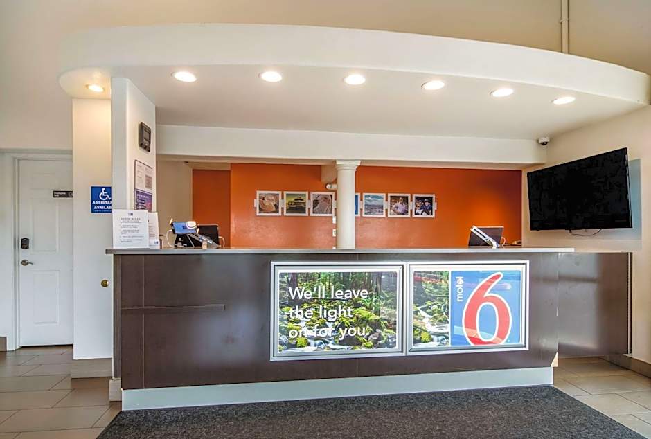 Motel 6-Vancouver, WA