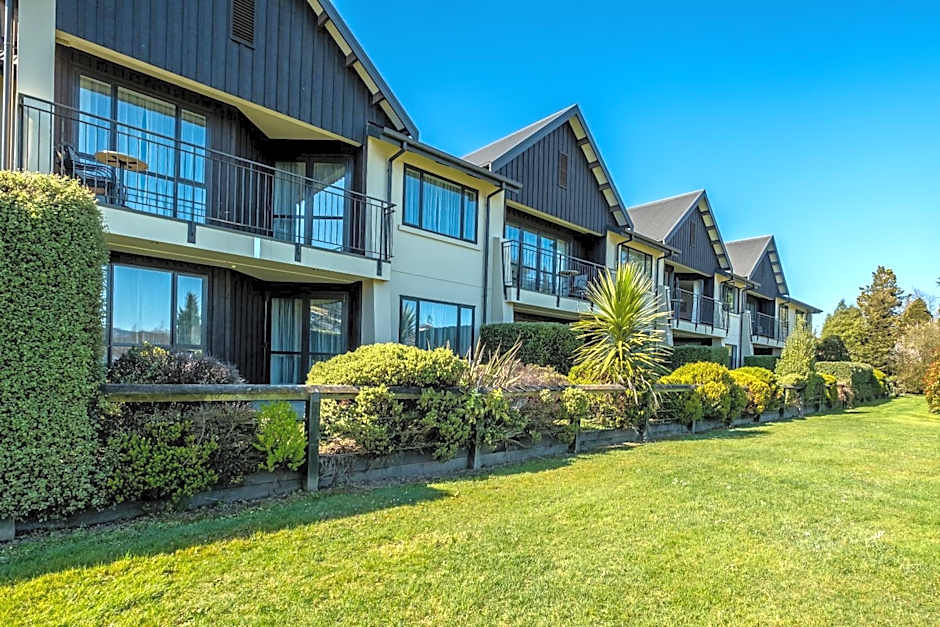 Village Lake Apartments