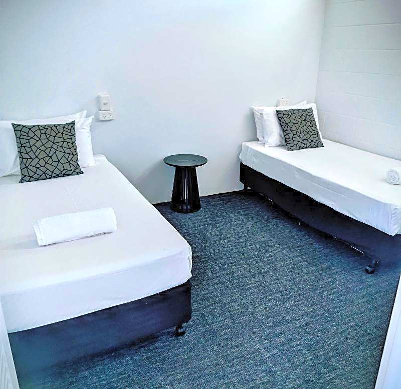 Camelot Motel