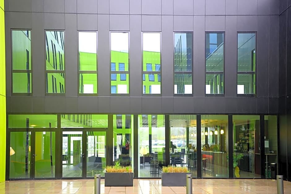 CAMPANILE BELFORT MONTBELIARD Gare La Jonxion