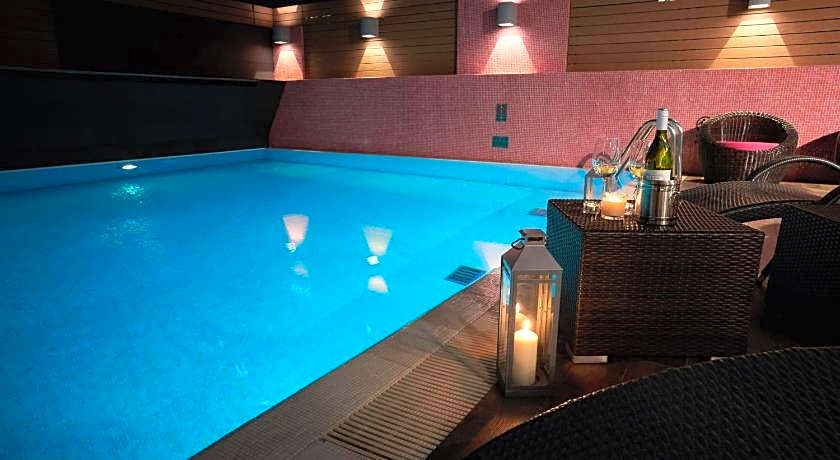 The Wharney Guang Dong Hotel