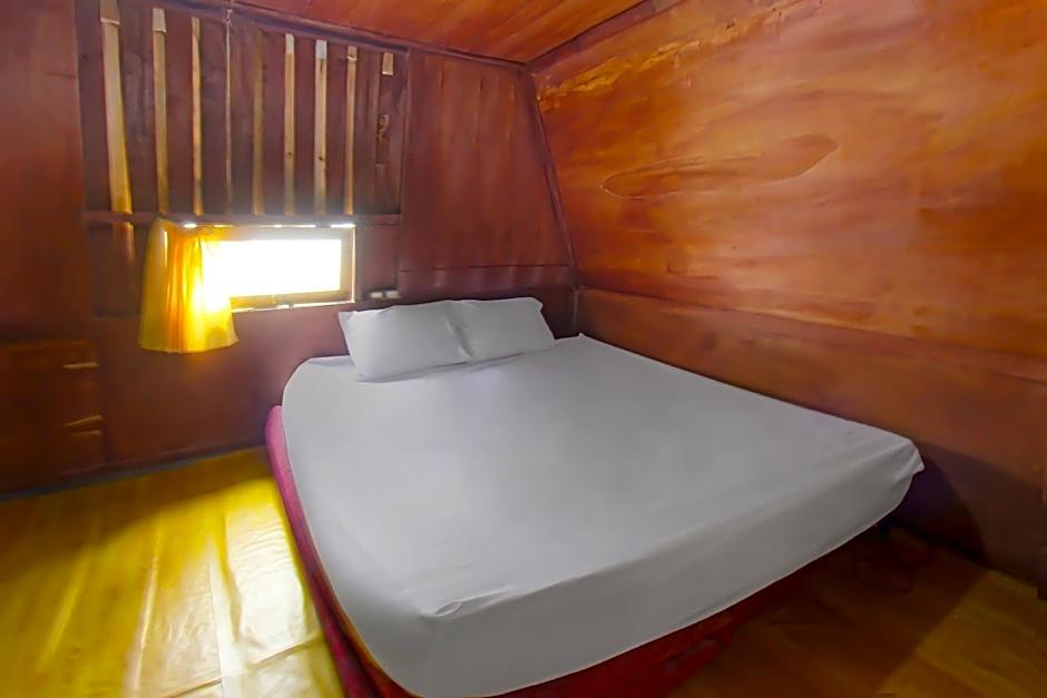 Hotel O Awenk Homestay Near SD Gunung Wakul