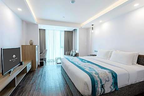 Premier Room (Free Return Airport Transfer & 10% off on Food & Beverage)