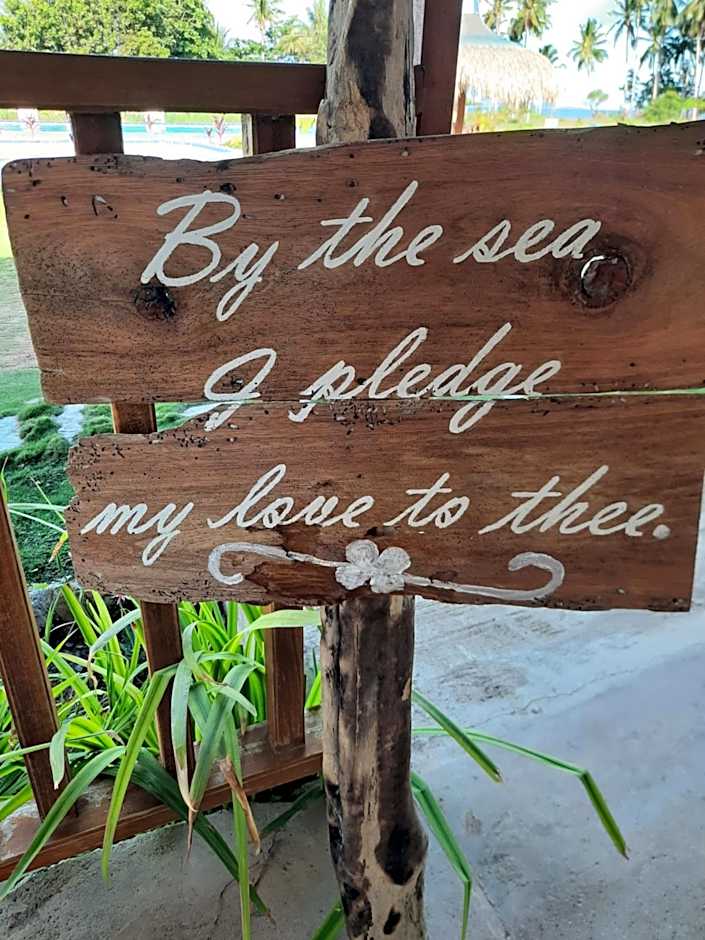 Eastwind Beach Club- El Nido