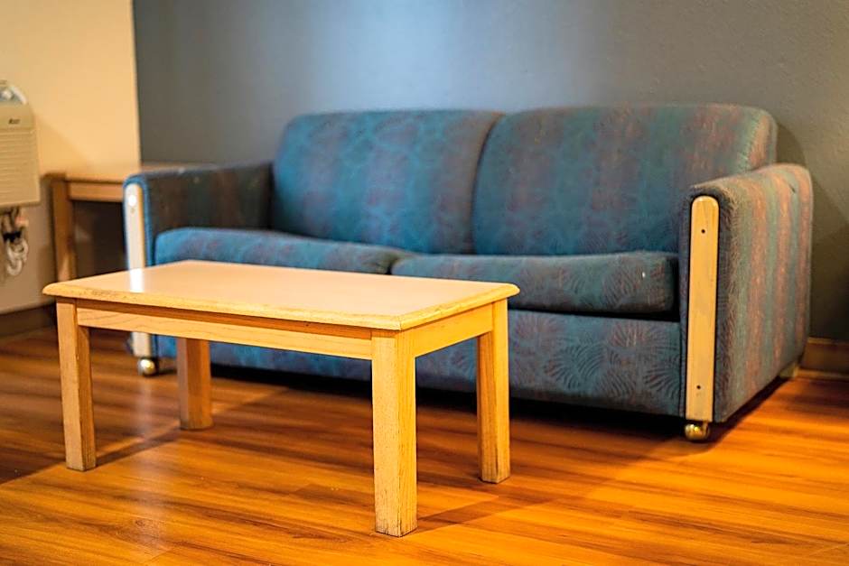 Hermiston Inn & Suites