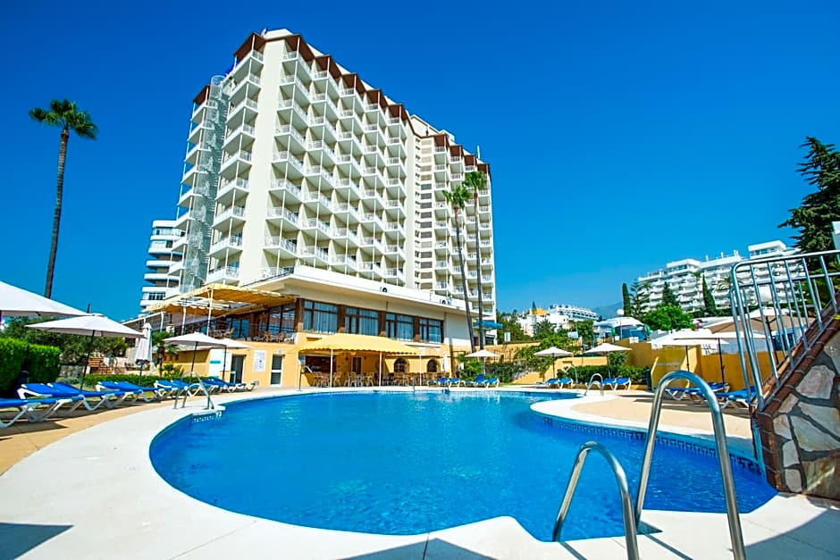 Photo 1 of 33 of Hotel Monarque Torreblanca