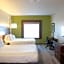 Holiday Inn Express Hotel & Suites Mansfield