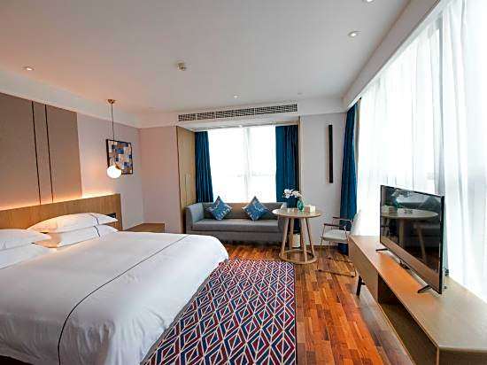 Qingteng Yisu Hotel (Beilun Yintai Chengzhonghe Road Subway Station Store)