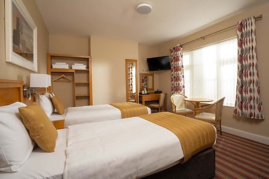 Belmore Court & Motel