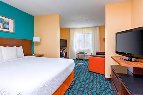 Large King Studio with Sofa Bed