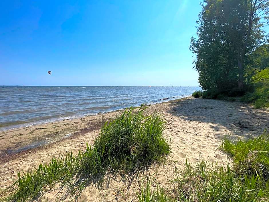Seaview House with fireplace
