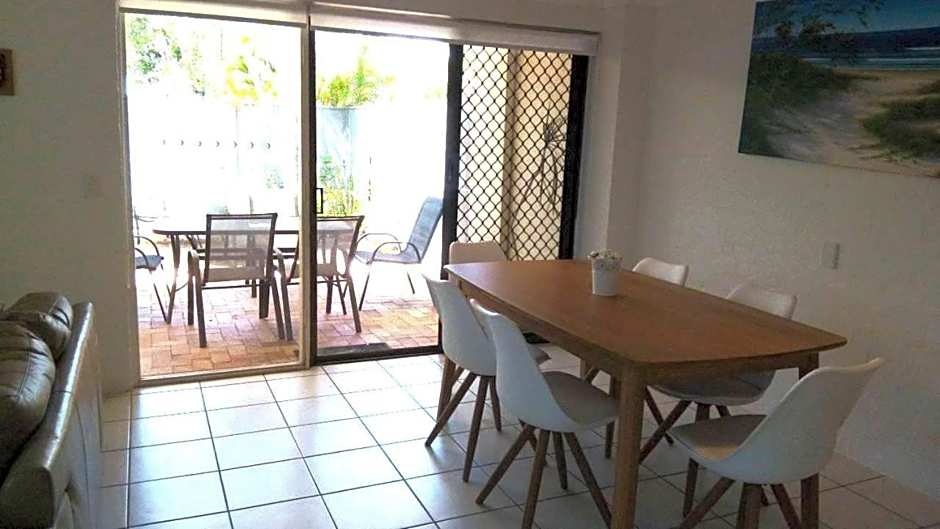 Le Court Villas