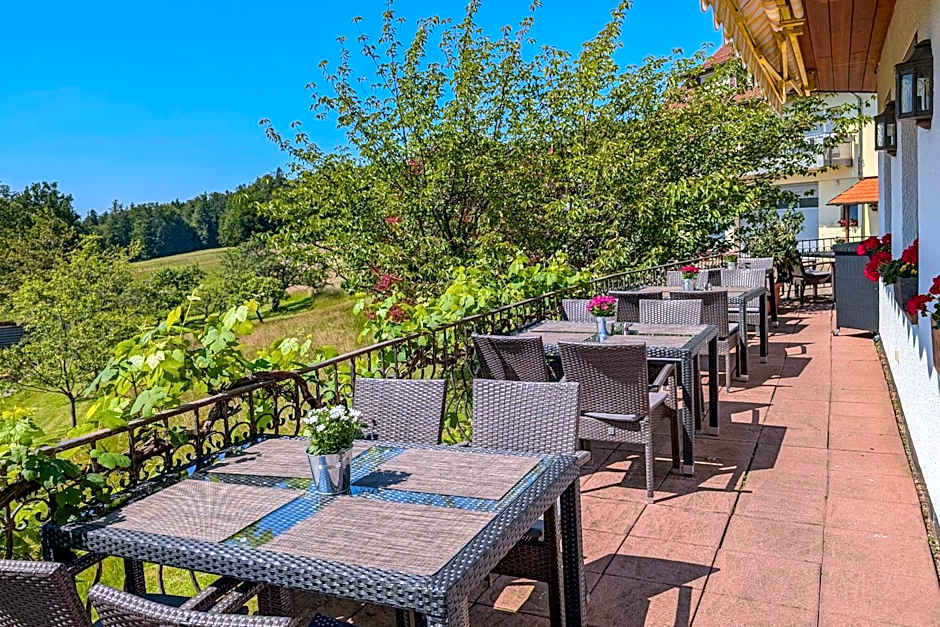 Hotel Restaurant Vinothek LAMM