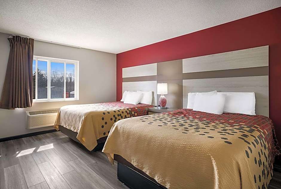 Econo Lodge Inn & Suites Canandaigua - Fingers Lake Area