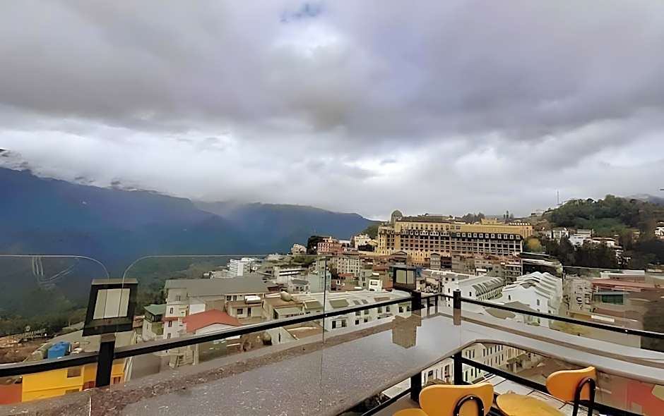 Delta Sapa Hotel