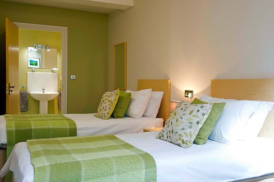 Rose and Crown Hotel