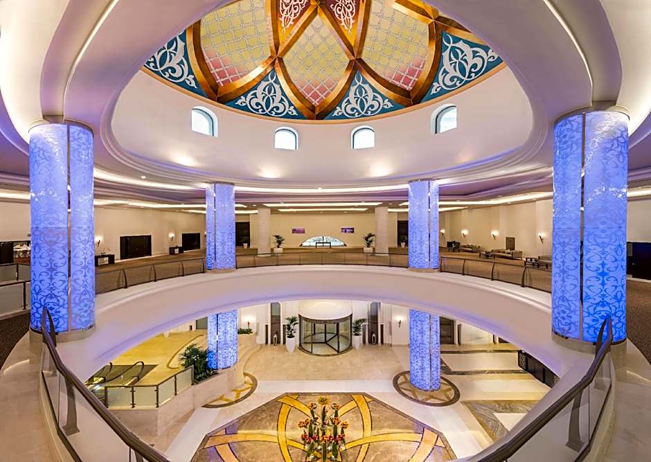 Bahi Ajman Palace Hotel