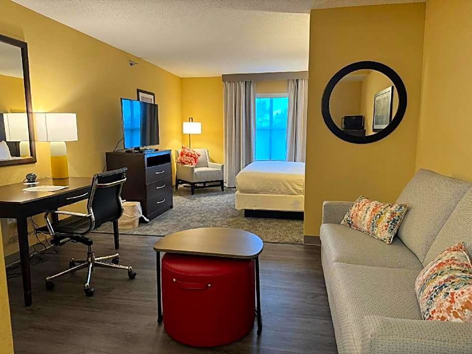 Comfort Inn & Suites Lexington Park near Pax River