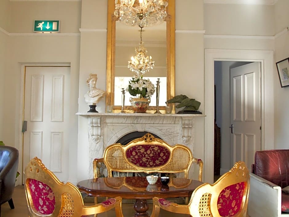 Maryville House Tearooms & Boutique B&B