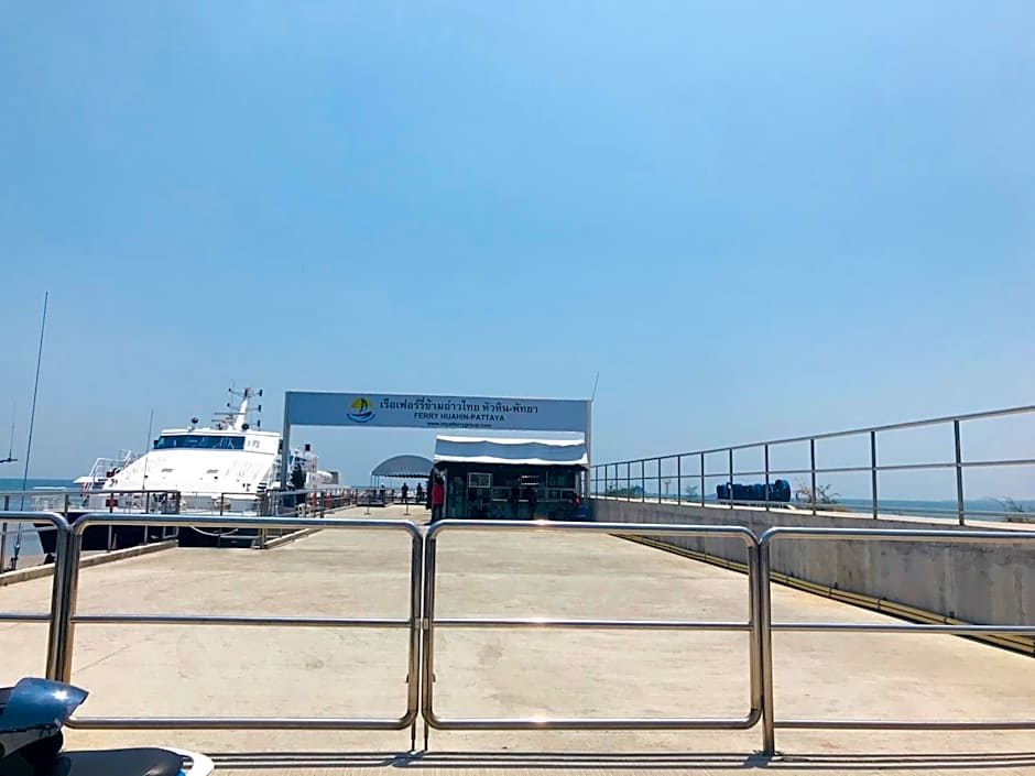 Baan Peang Ploen Hua Hin 6/546