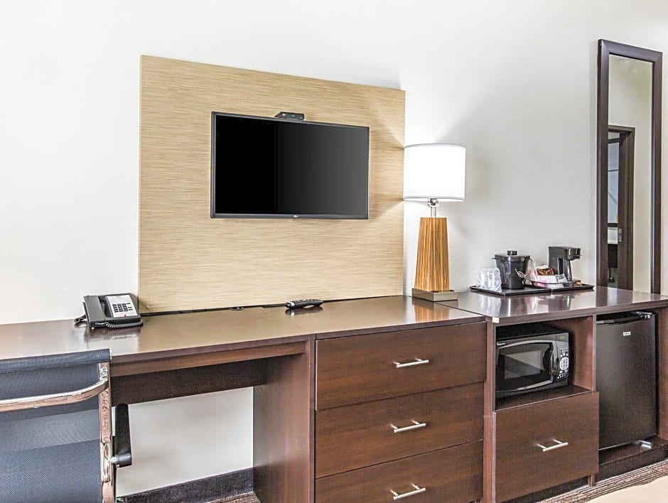 Sleep Inn & Suites