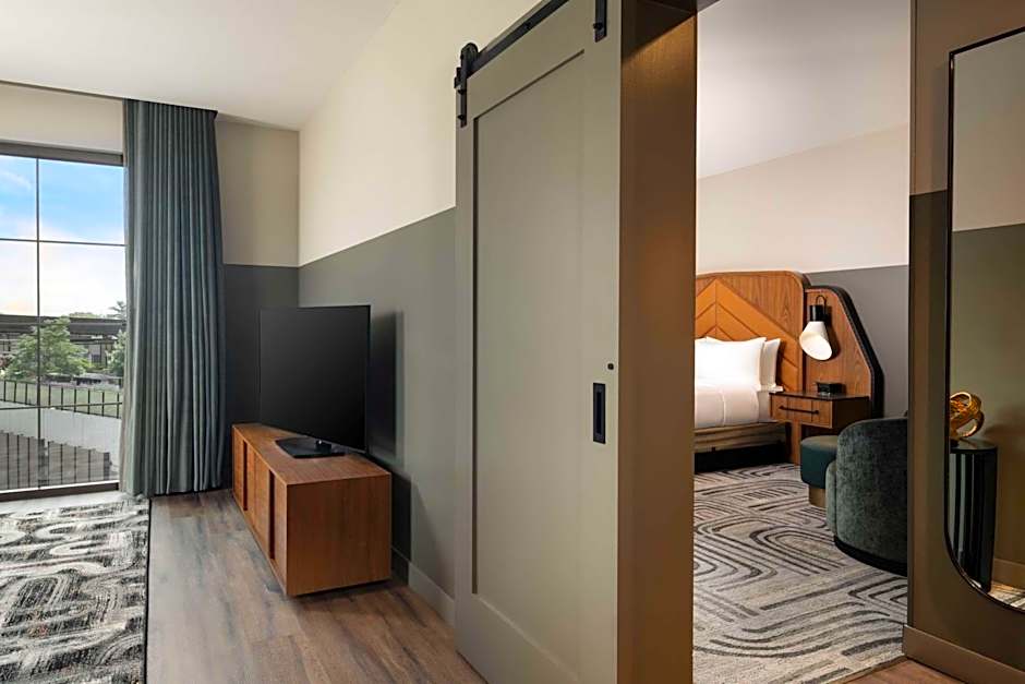 Hotel Nickel Plate Fishers, Tapestry Collection by Hilton