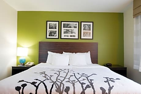 King Room - Disability Access/Non-Smoking