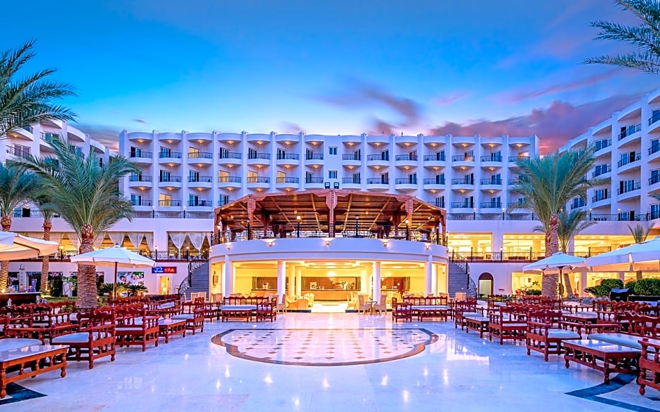 SUNRISE Riviera Resort