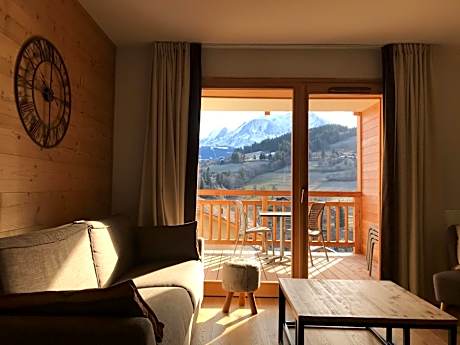 Luxury 2 Bedroom Apartment with view of Mont Blanc