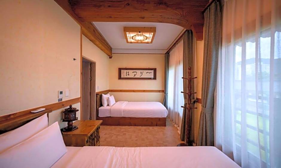 Wangyijimil Hanok Hotel