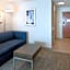 Holiday Inn Express Hotel & Suites Fort Atkinson By IHG