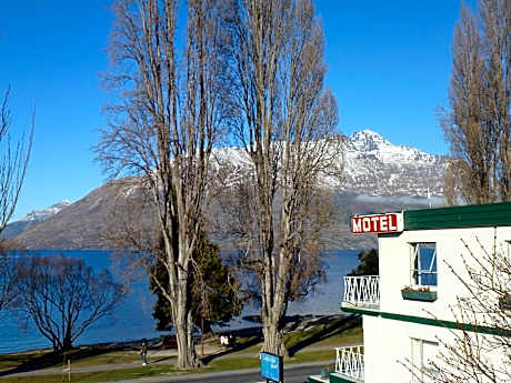 Lakeside Motel