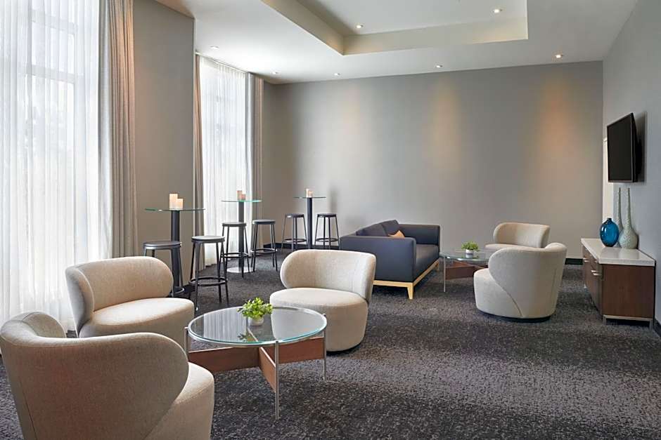 Courtyard by Marriott Calgary Airport