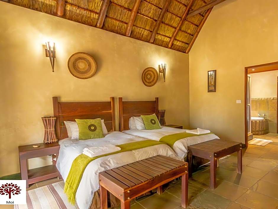 Zebula Golf and Wildlife Estate - Oryx Walkway Pax 16 - Moi Signature Luxury villa