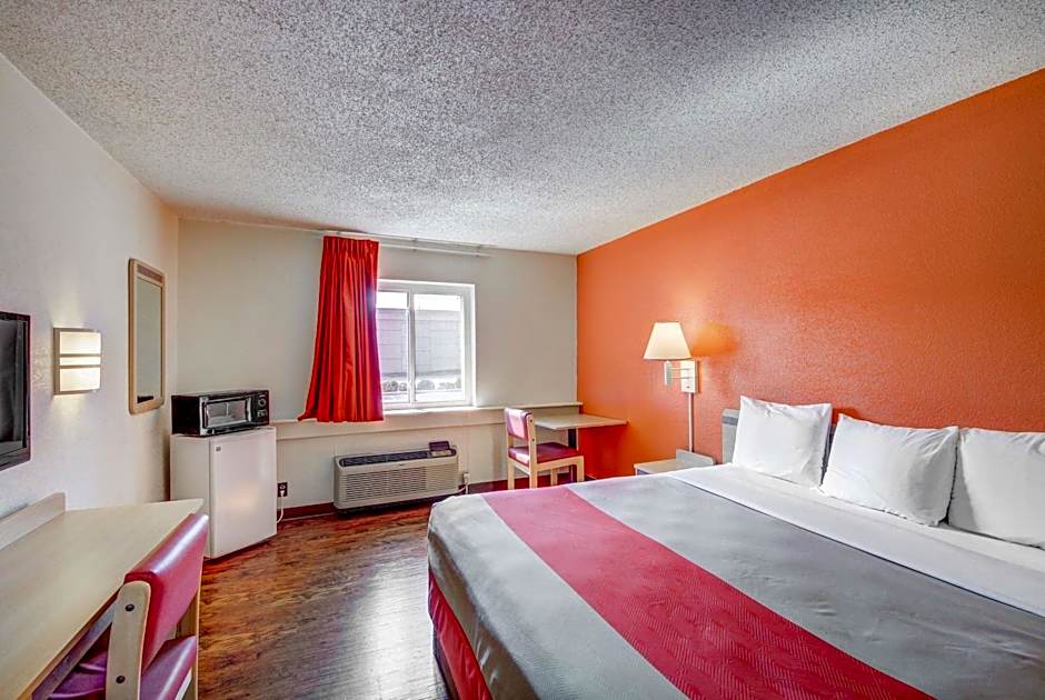 Motel 6-Wichita, KS