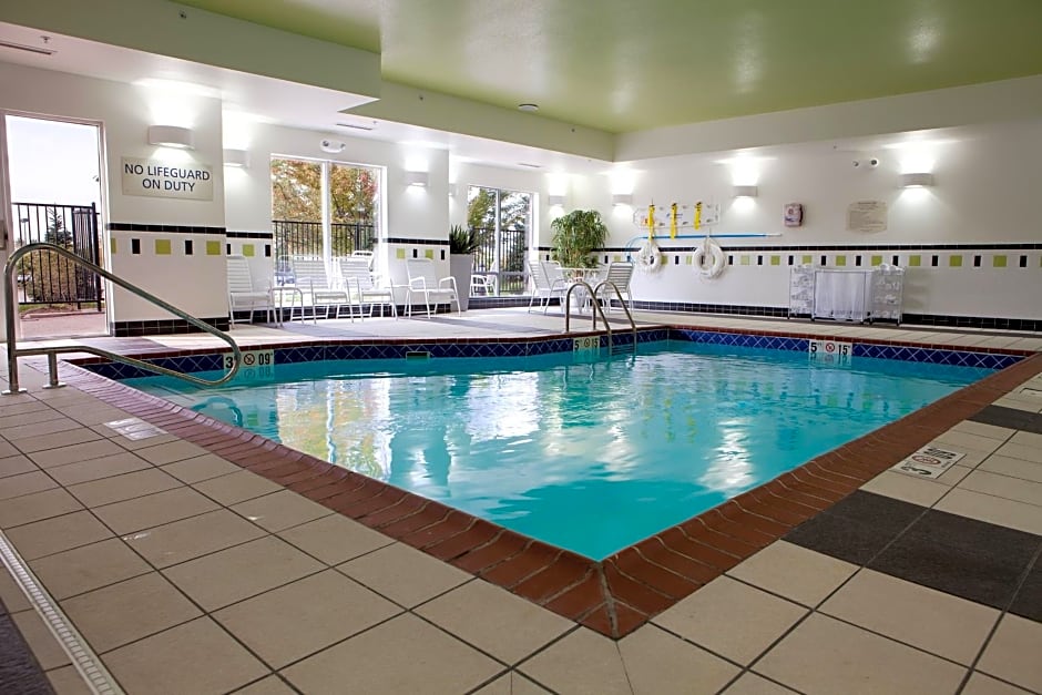 Fairfield Inn and Suites Flint Fenton