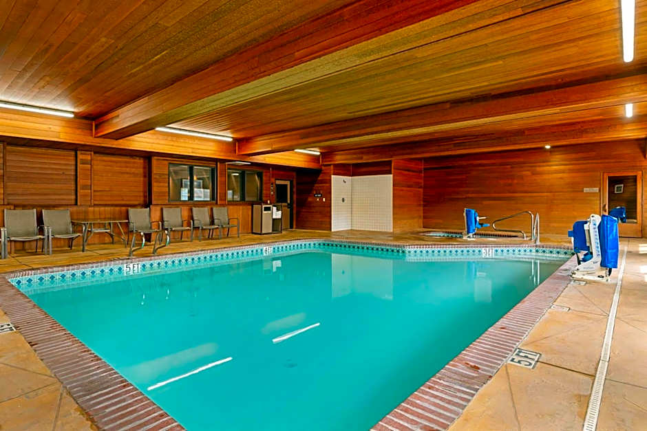 Best Western Cascade Inn & Suites