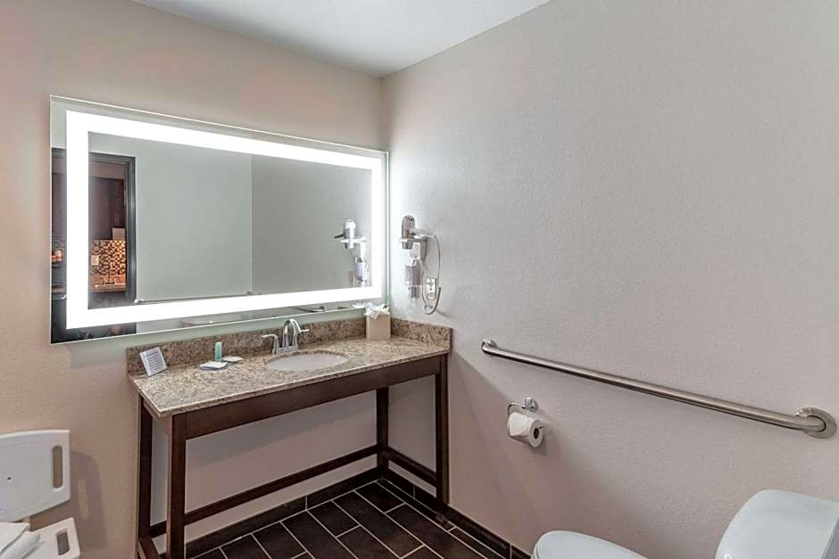 MainStay Suites Denver International Airport