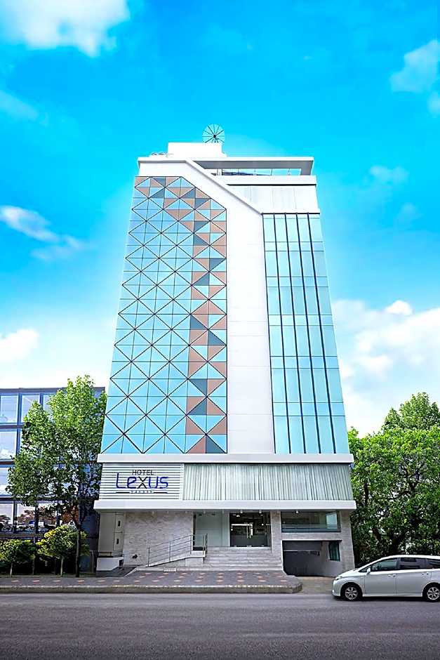 Hotel Lexus