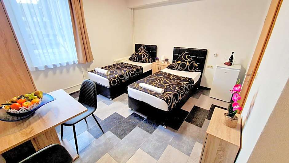 Zur Schönen Lau- Monteurzimmer