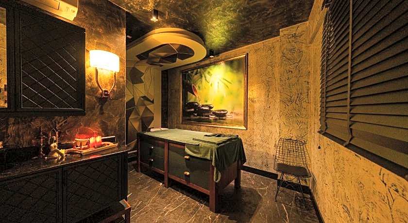 MQ Hotel Suites & SPA