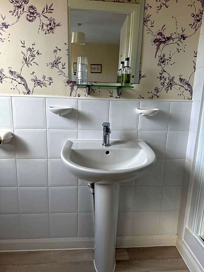 The Raincliffe Hotel