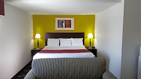 Queen Room with Spa Bath