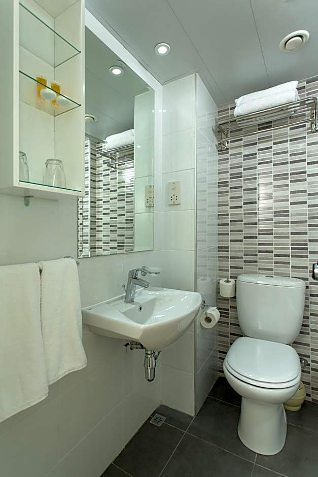 Kapetanios Bay Hotel Protaras