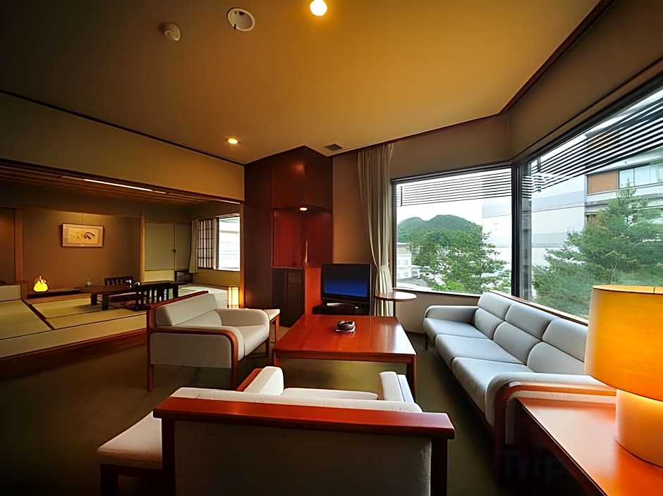 Tsukioka Hotel