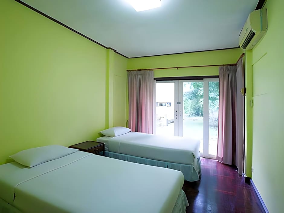 Eurasia Chaam Lagoon Hotel