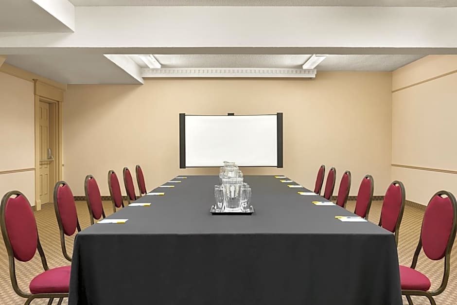 Days Inn by Wyndham London