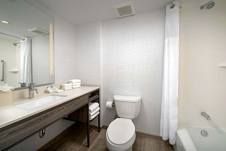 Hilton Garden Inn Miami Brickell South