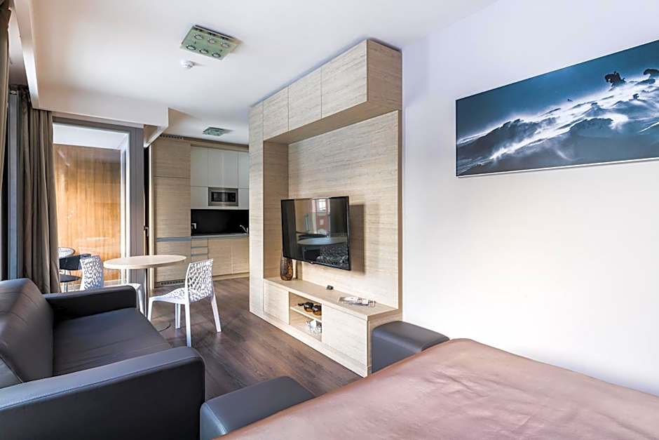 HOTEL PECR WELL